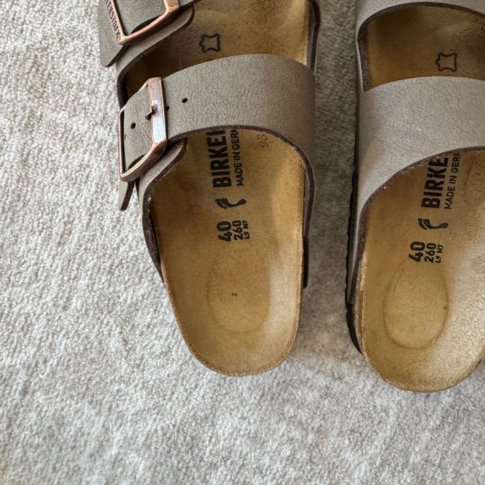 Birkenstock Arizona Two-Strap Sandals in Brown - Picture 4 of 6